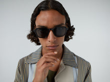 Cargar imagen en el visor de la galería, MATTY BLACK TORTOISE

